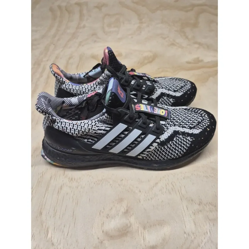 Adidas UltraBOOST 5.0 DNA Kris Andrew Small Love Unites Pride GY4424 Men’s Sz 9
